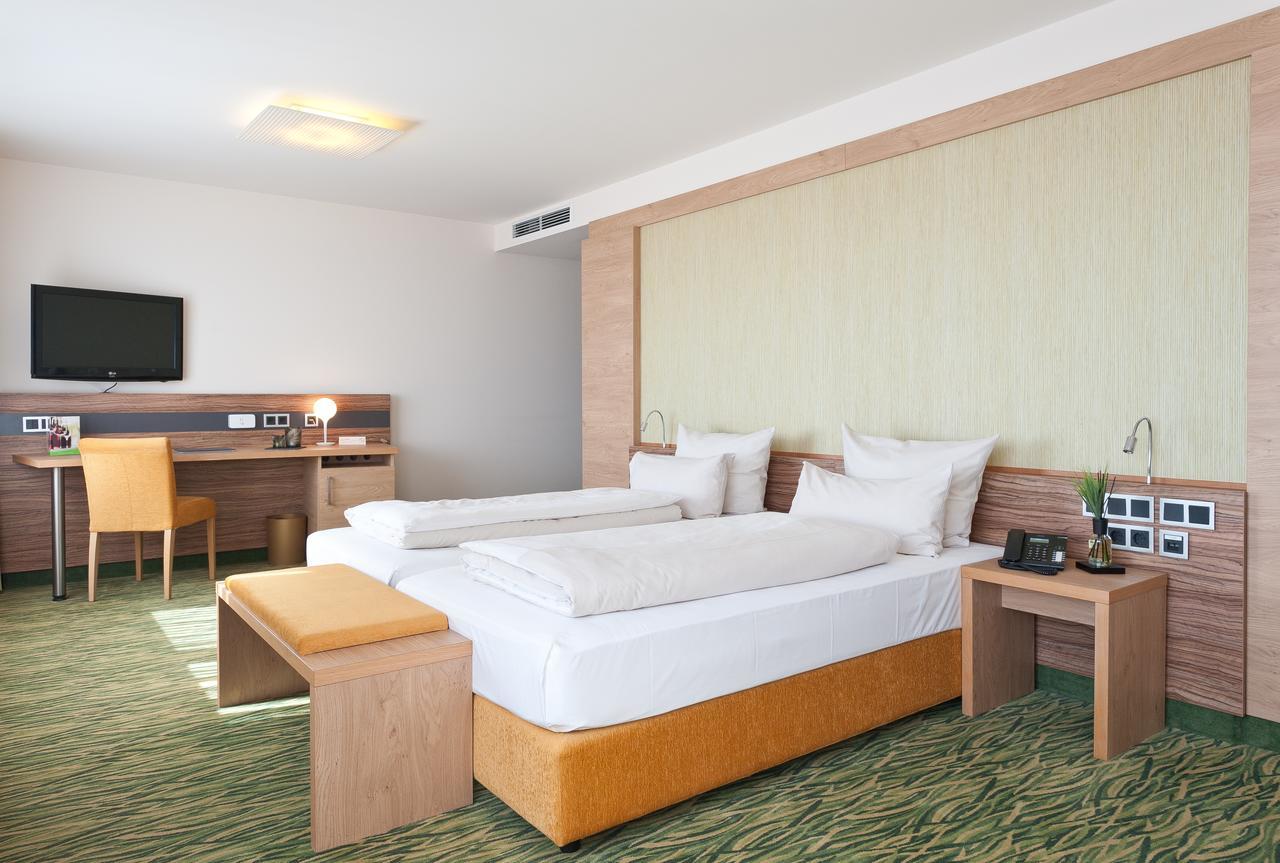 Hotel Bildungsblick Kirchseeon Εξωτερικό φωτογραφία
